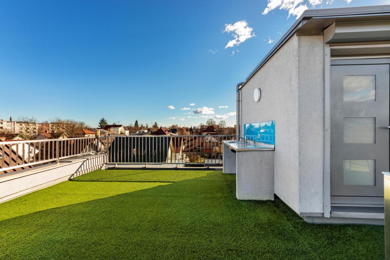 Contemporary Apartment With Rooftop Terrace In Maribor Luaran gambar