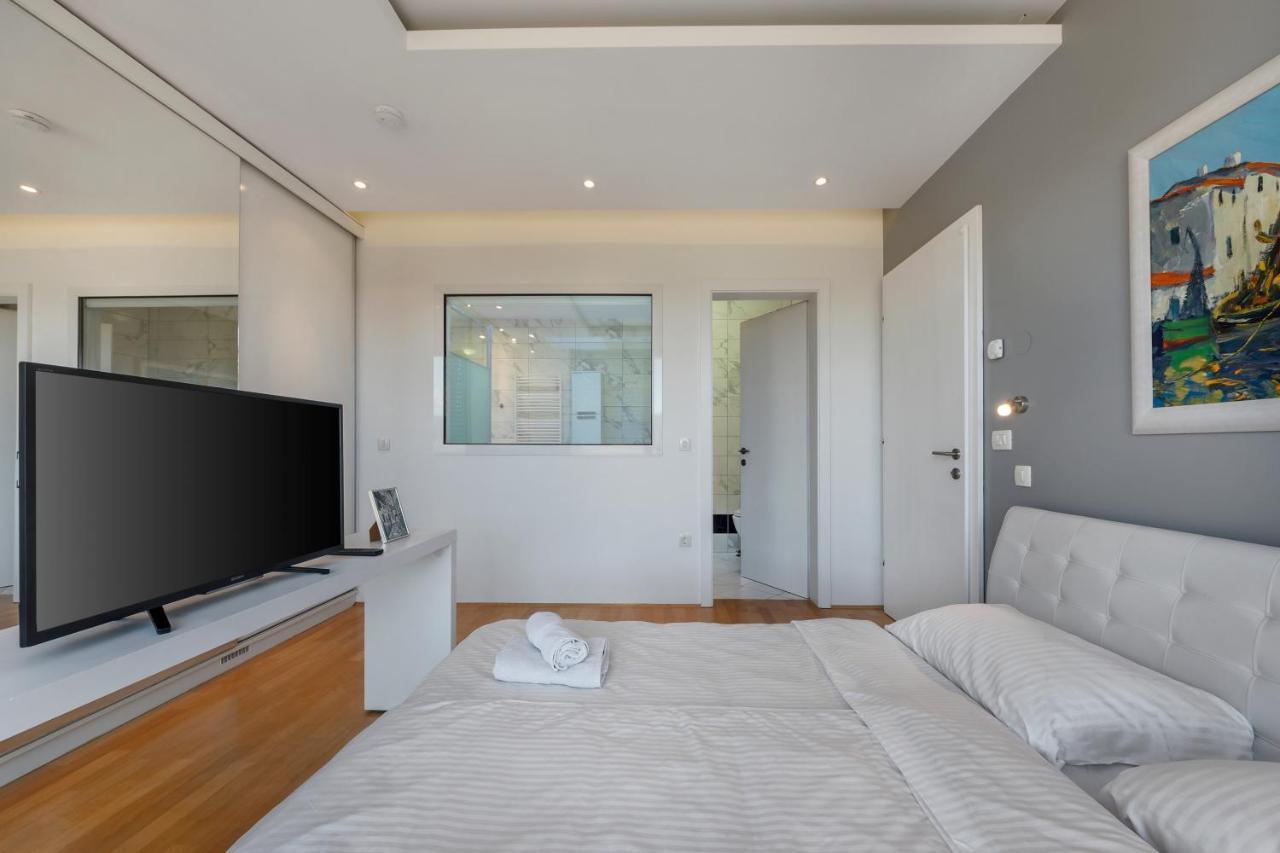 Contemporary Apartment With Rooftop Terrace In Maribor Luaran gambar